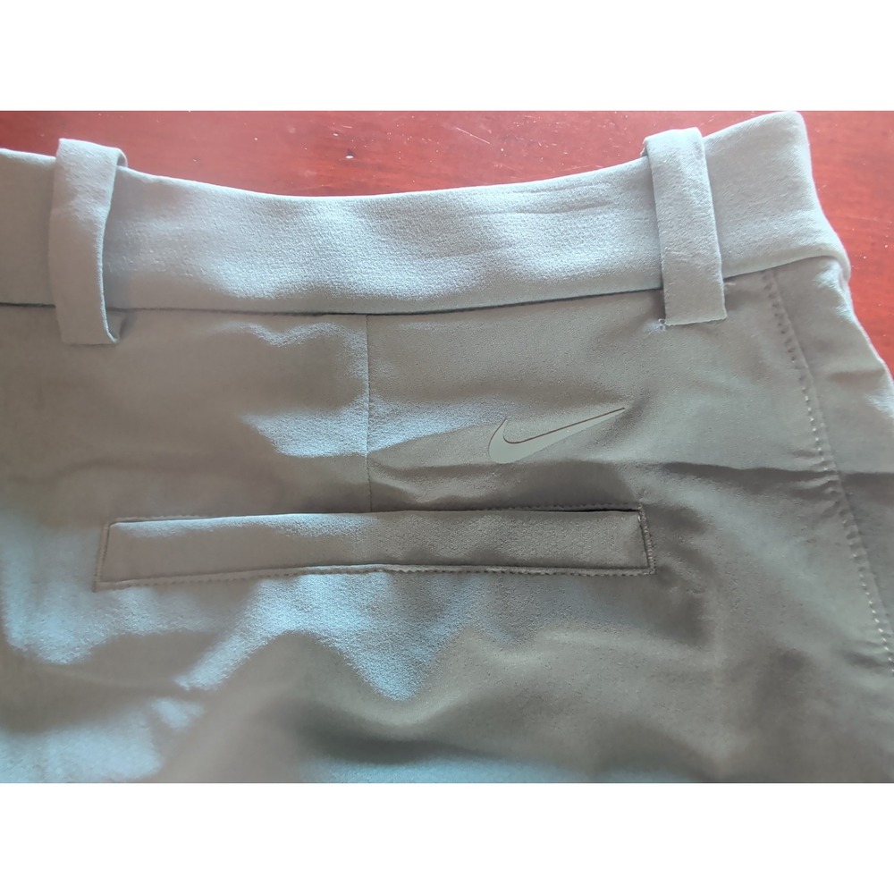 Nike Dri-Fit Mens Mint Green Quick Dry Golf Shorts Standard Fit Size 42 - Picture 8 of 8